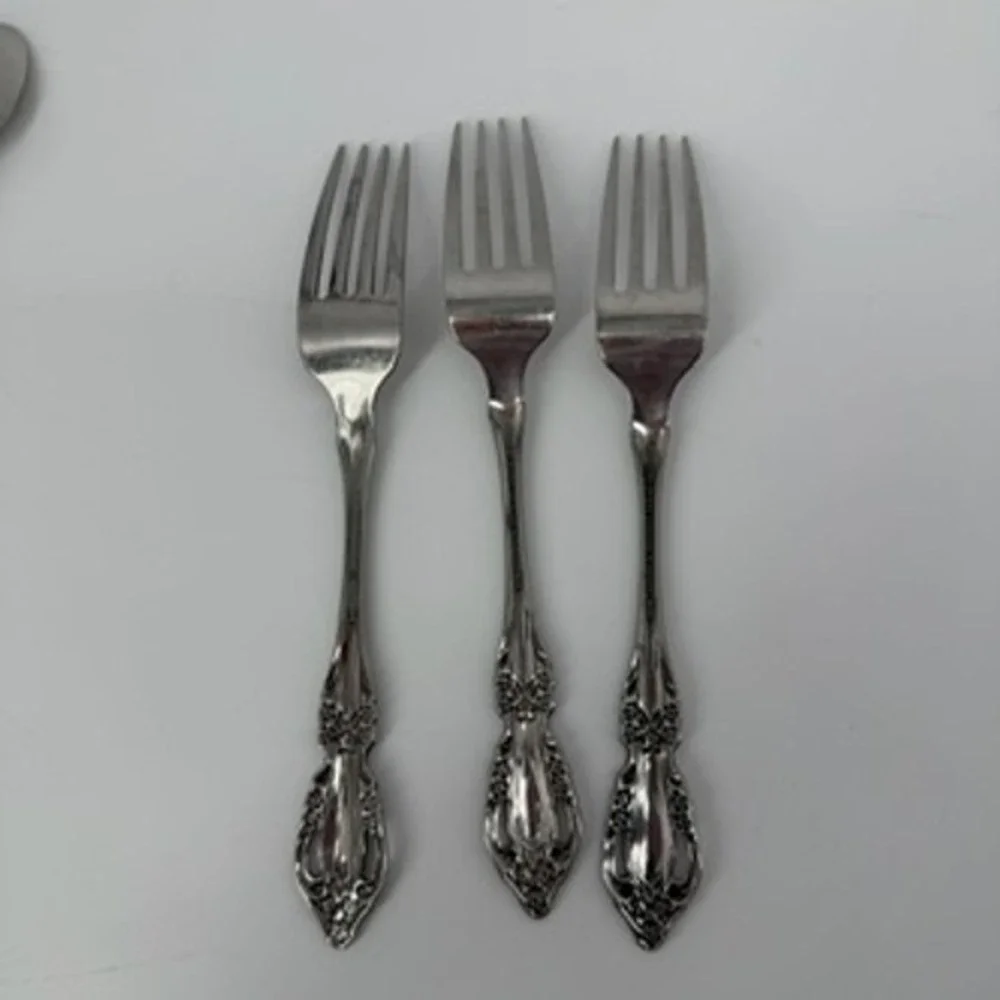 Oneida Raphael Stainless Flatware 15 Piece Set Pierced Knives Forks‎ Spoons